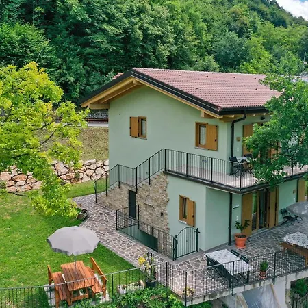 Agriturismo La Casina Di Nonno Bigi Farm stay