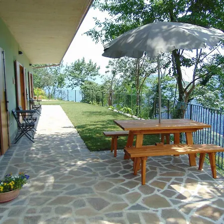 Agriturismo La Casina Di Nonno Bigi Farm stay
